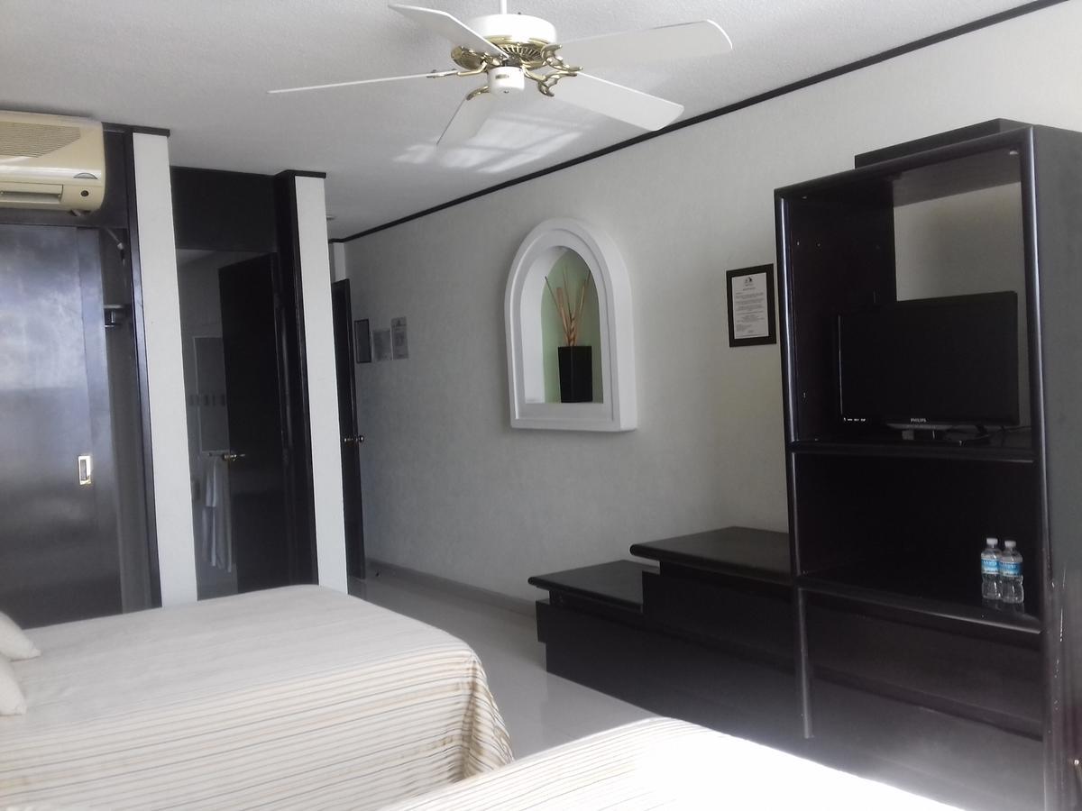 Hotel Mary Celaya Kültér fotó
